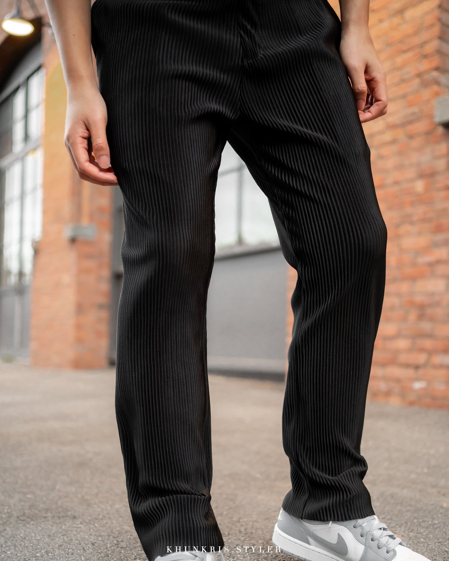 Pleated Pants - Black