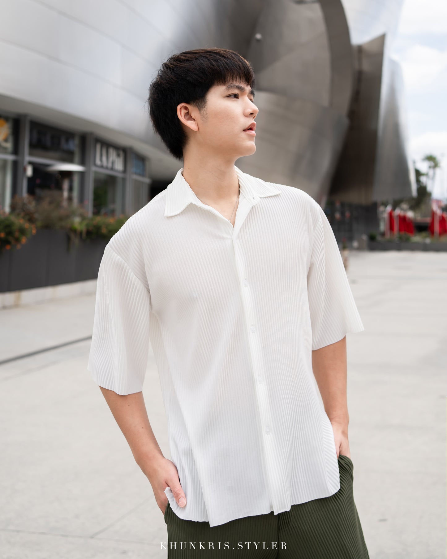 Pleated short sleeve shirt - White